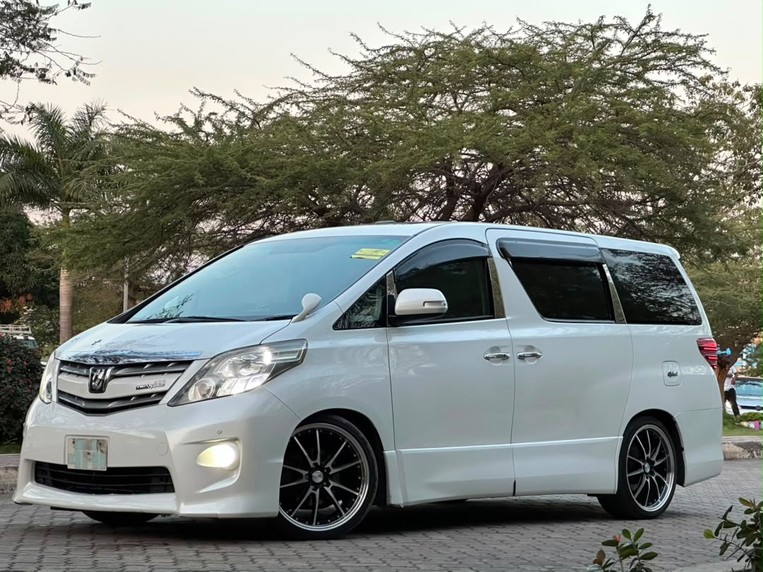 TOYOTA ALPHARD thumbnail 2